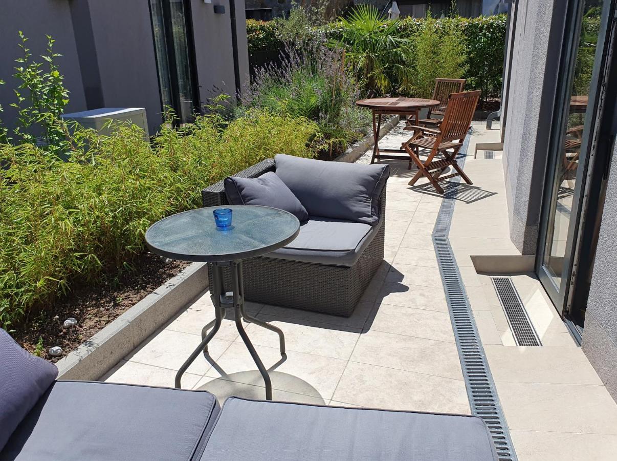 Bella Vista Lux Apartment With Private Terace Koper Exterior photo